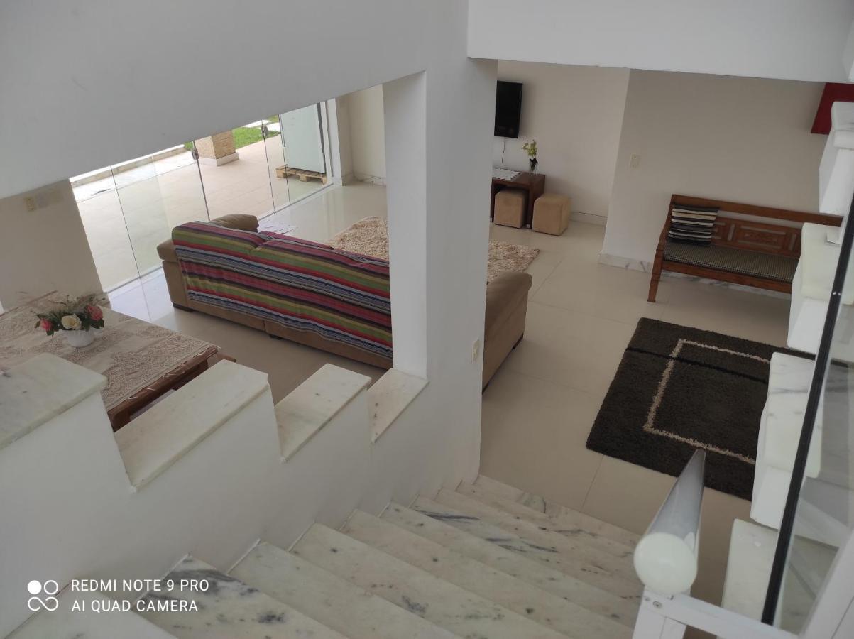 Casa Com Piscina A 150M Da Praia Da Enseada Гуаружа Екстериор снимка